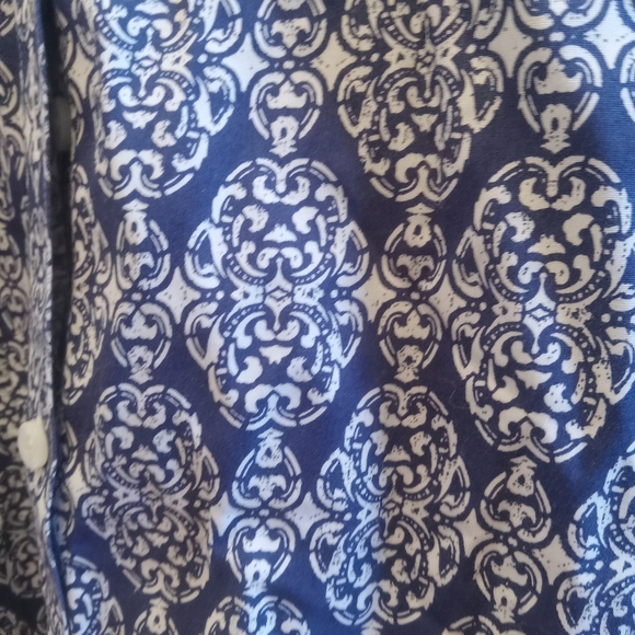 Chicos patterned button down - Picture 3 of 3